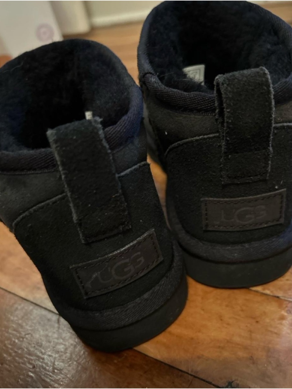 Ugg Black Mini ultra - Picture 2 of 4